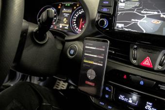 Neu: Performance-Instrumente für den Fahrer Neu: Performance-Instrumente für den Fahrer