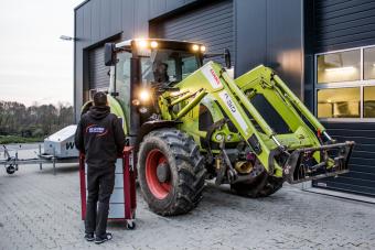 More power Claas Arion 530