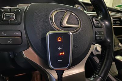 Throttle response controllerPedalBox for den Lexus RC