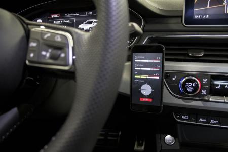 Audi RS5 Performance-Instrumente f&uuml;r den Fahrer