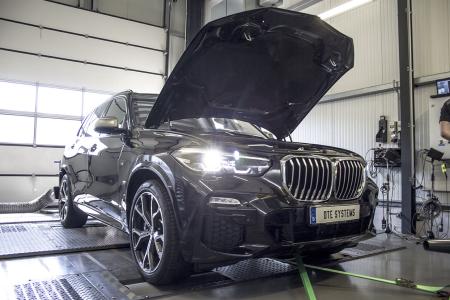 Performance measurement for the BMW X5 on DTE's dynamometer