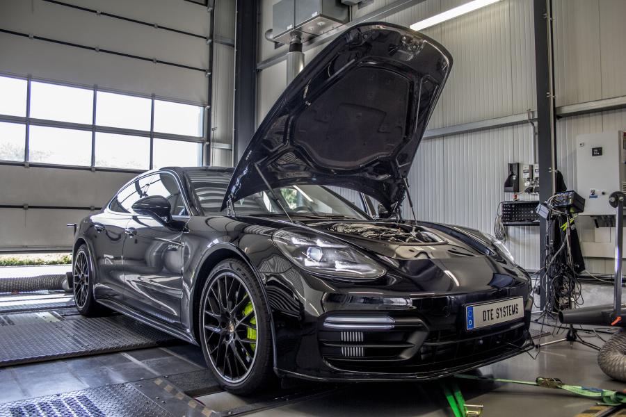 DTE-Motortuning f&uuml;r den Porsche Panamera 4 E-Hybrid