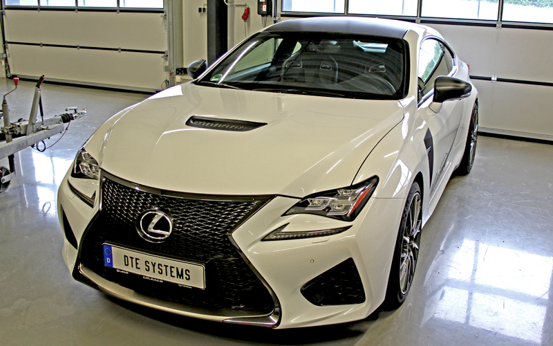 Lexus RC F: Powerful, groundbreaking and now also responsive with the new gas pedal tuning